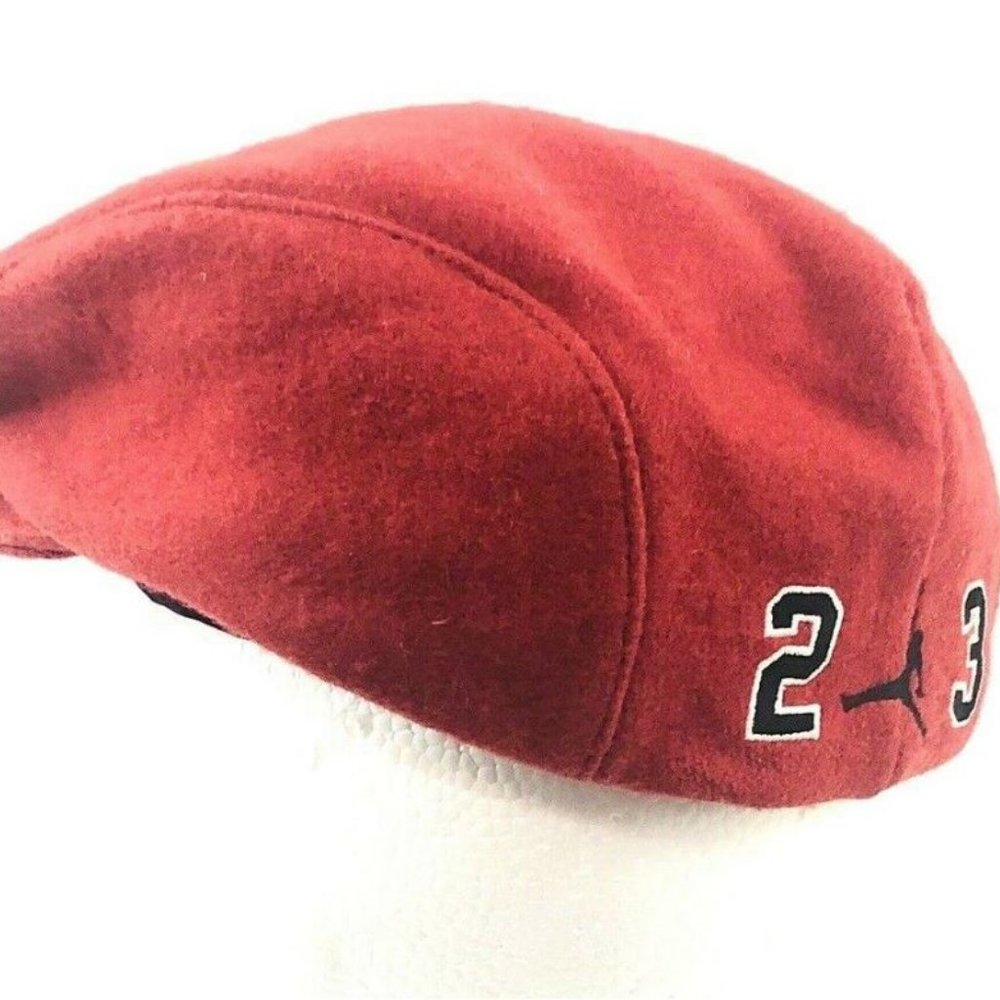 Nike Vintage Micheal Jordan #23 Newsboy Cabbie Cap